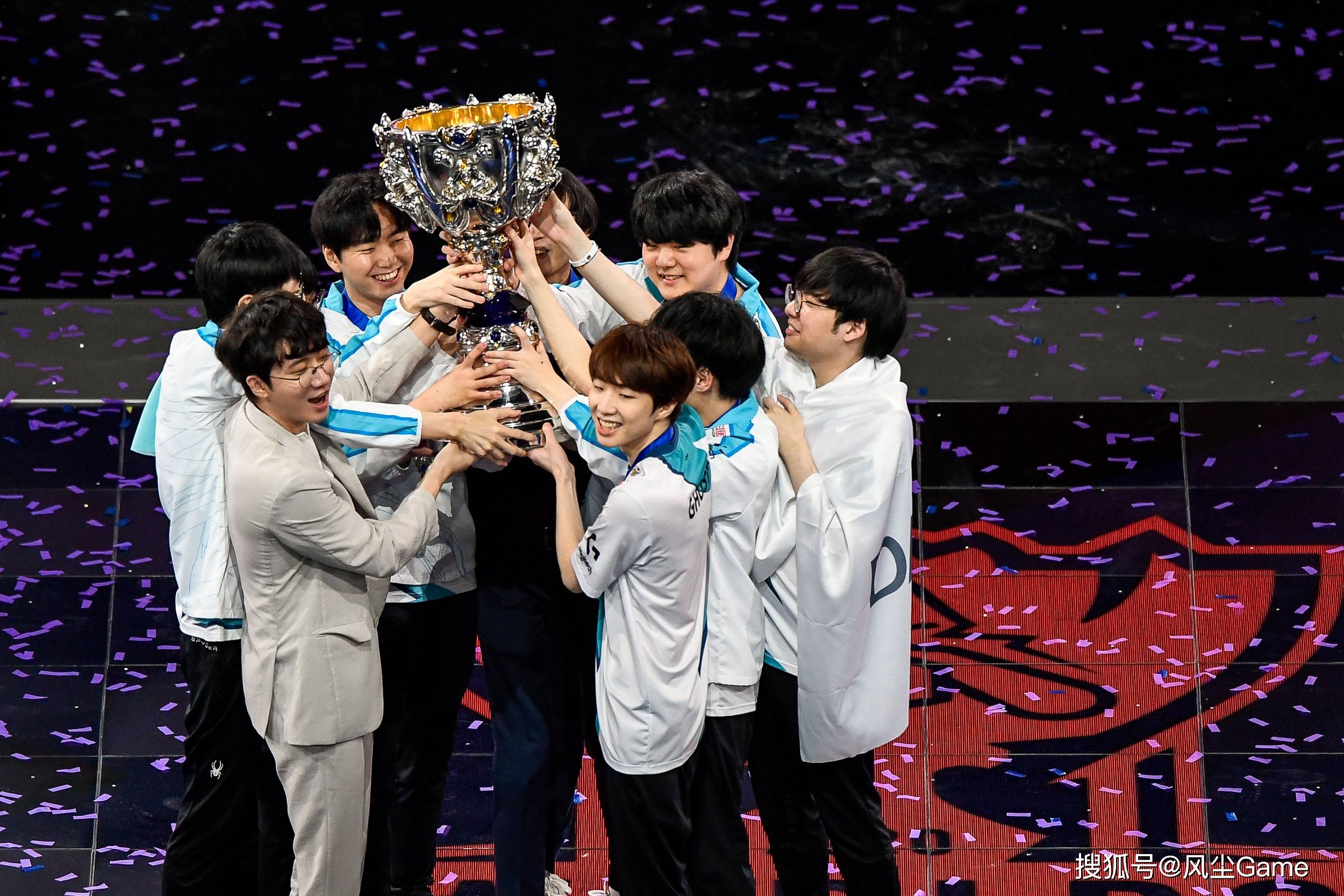 包含S赛决赛震撼开打,巅峰对决引爆全场的词条 包含S赛决赛震撼开打,巅峰对决引爆全场的词条