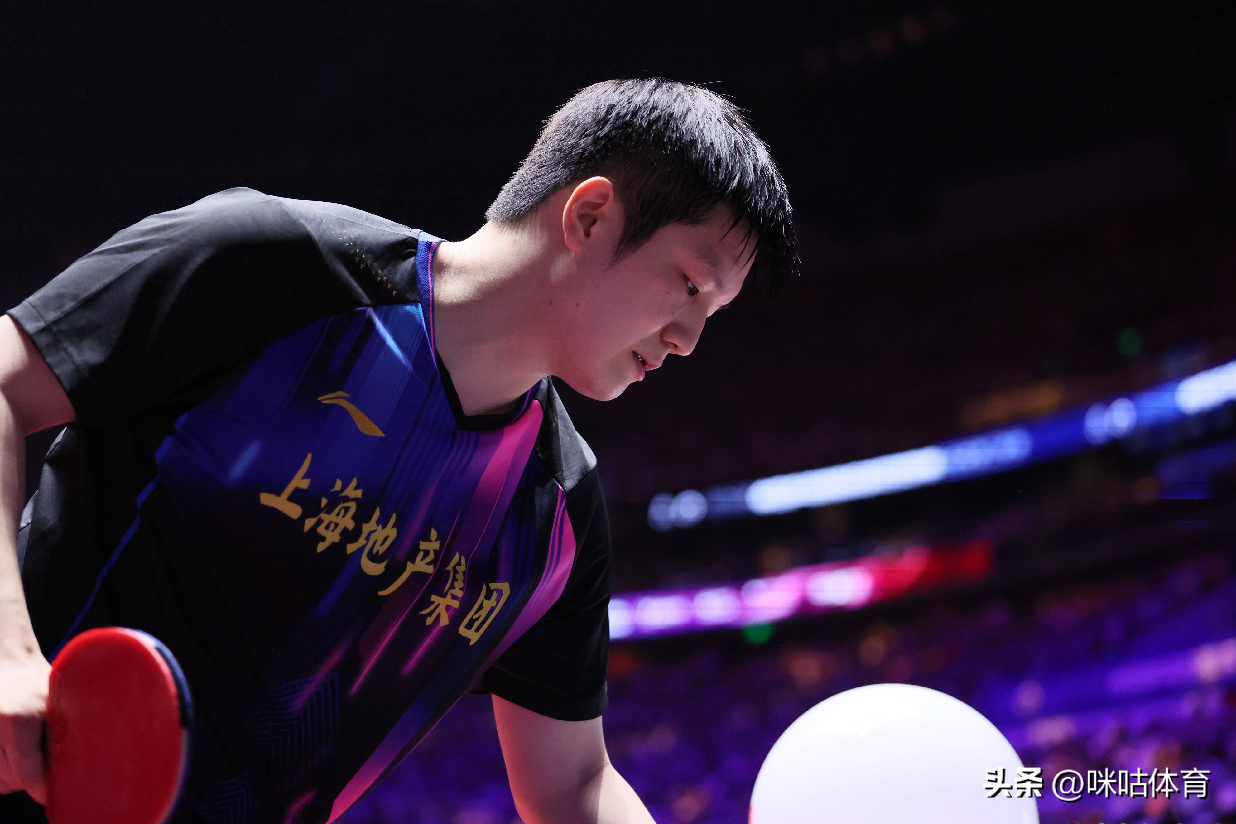 乒乓球选手爆冷获胜，专家预测失准