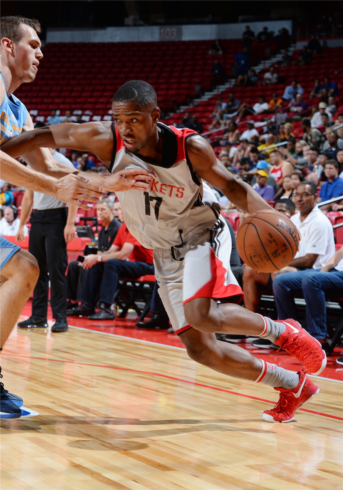 NBA球员突破自我,表现堪称完美 NBA球员突破自我,表现堪称完美