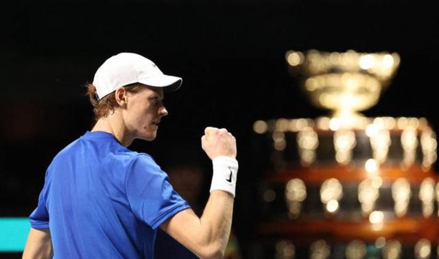 戴维斯杯完胜年终总决赛，辛纳点燃赛场