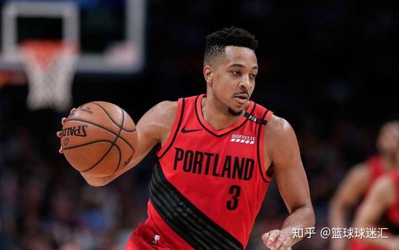 深圳队鏖战青岛队，麦科勒姆高光表现