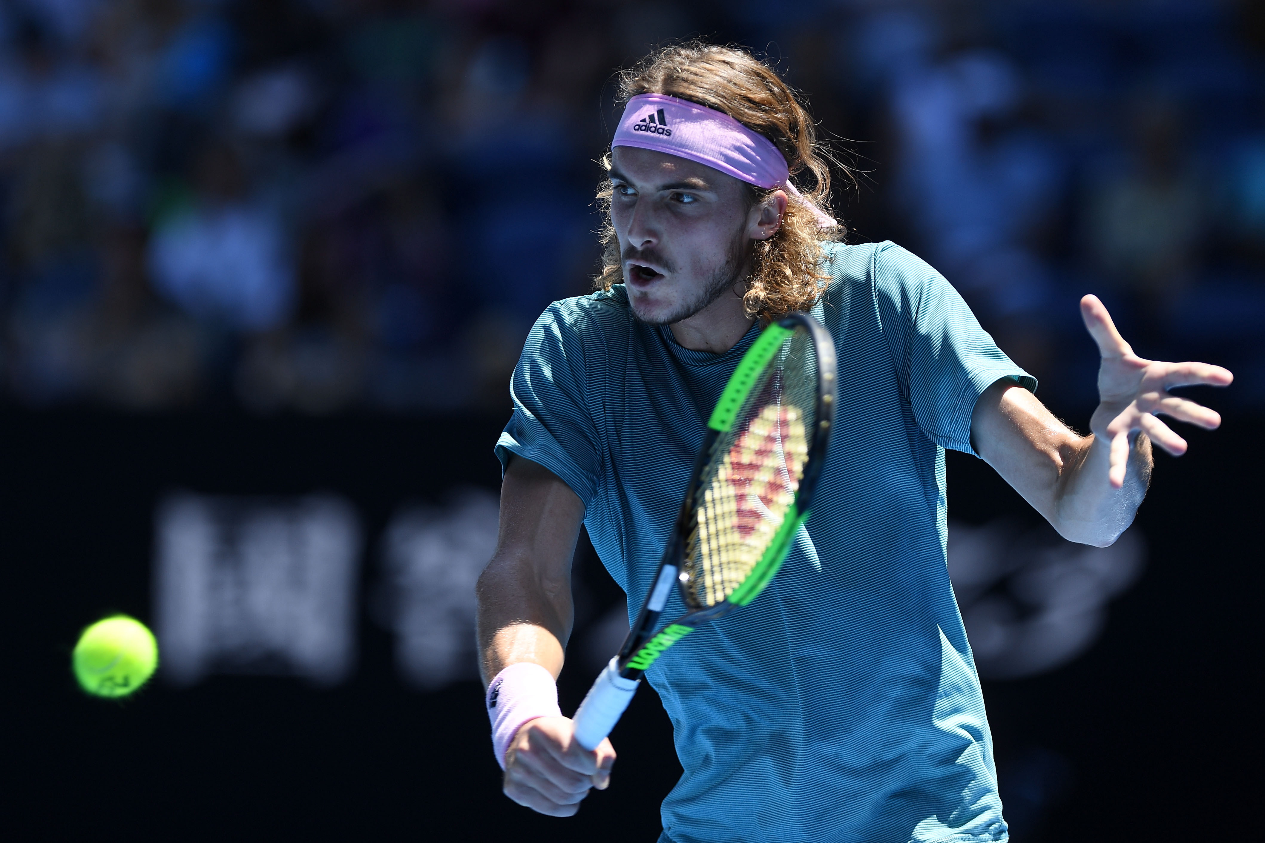 法网逆转美网，西西帕斯统治全场