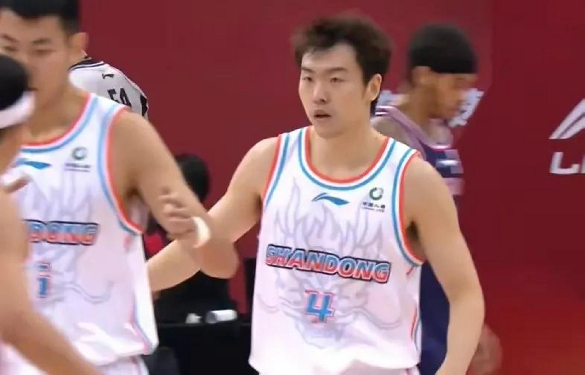 四川队碾压广州队，高诗岩高光表现