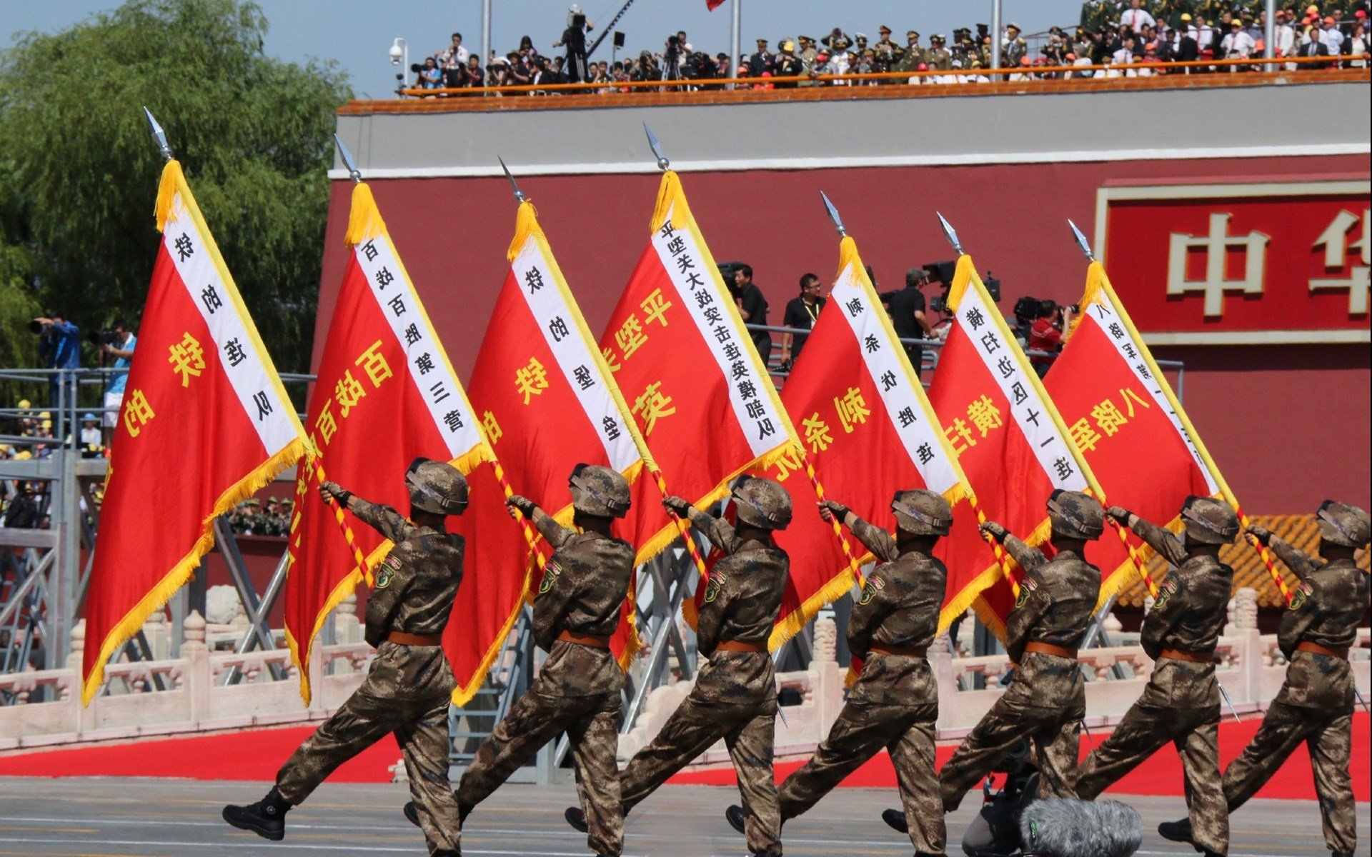 钢铁与冰雪的欧冠交响，乌拉圭式坚韧强行终结芬兰童话