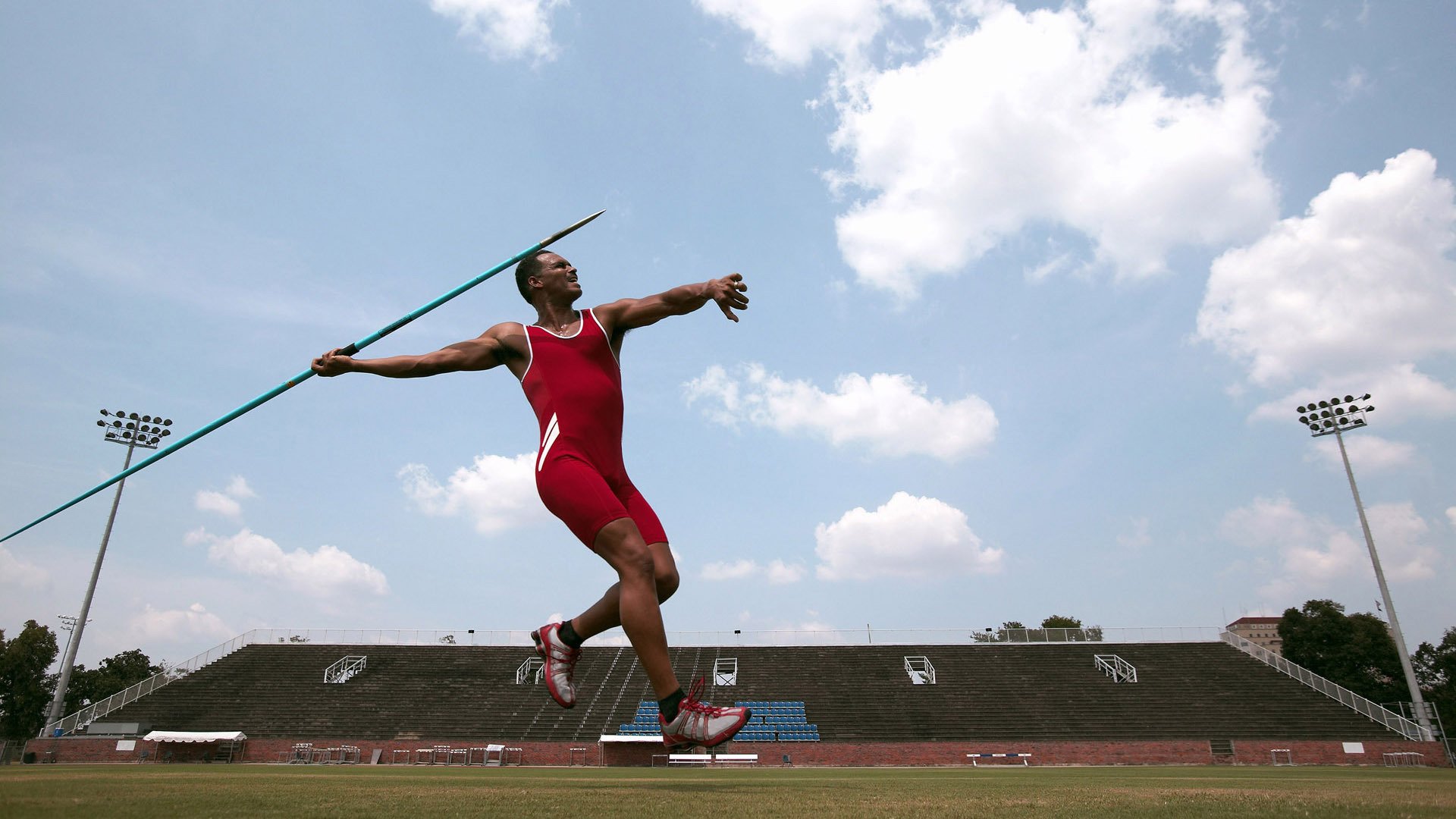 囚徒与钥匙，当塞维利亚的战术牢笼关不住巴黎的致命利刃
